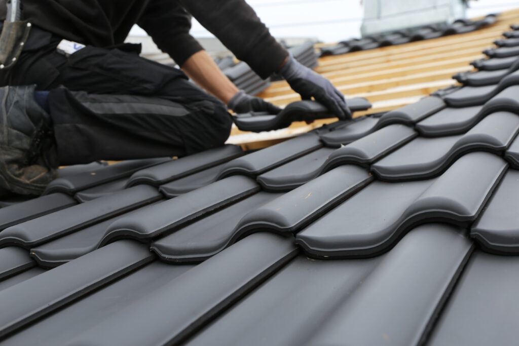 Roofing,Work,,New,Covering,Of,A,Tiled,Roof