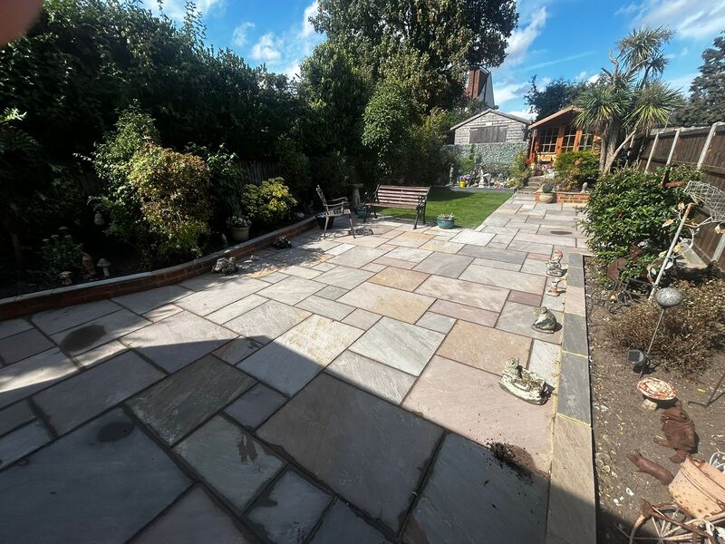 indian-sandstone-patio-medway-01