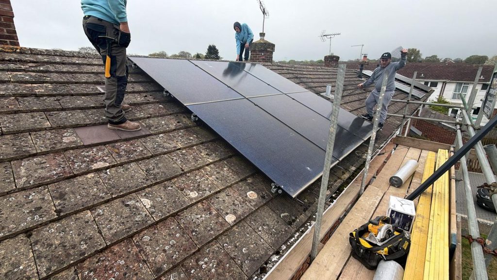 new-roof-replacement-with-solar-panels-medway-2